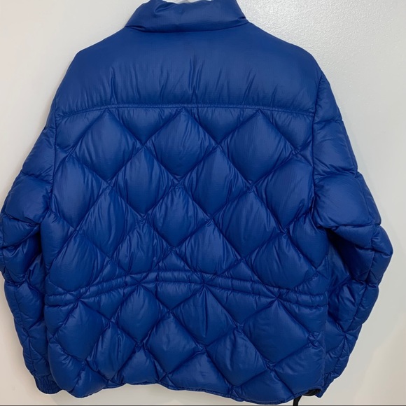 Blue, The North Face puffer jacket quilted pattern - Picture 2 of 8